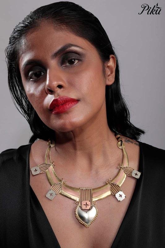 NAYAAB SET (Incl. earrings)